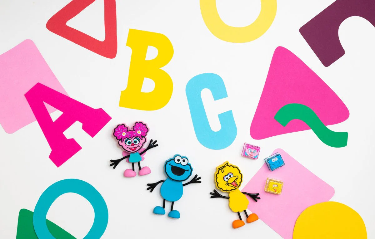 Glo Pals Badspeelgoed Sensorisch Light-Up Poppetje en Cubes Cookie - Image 3