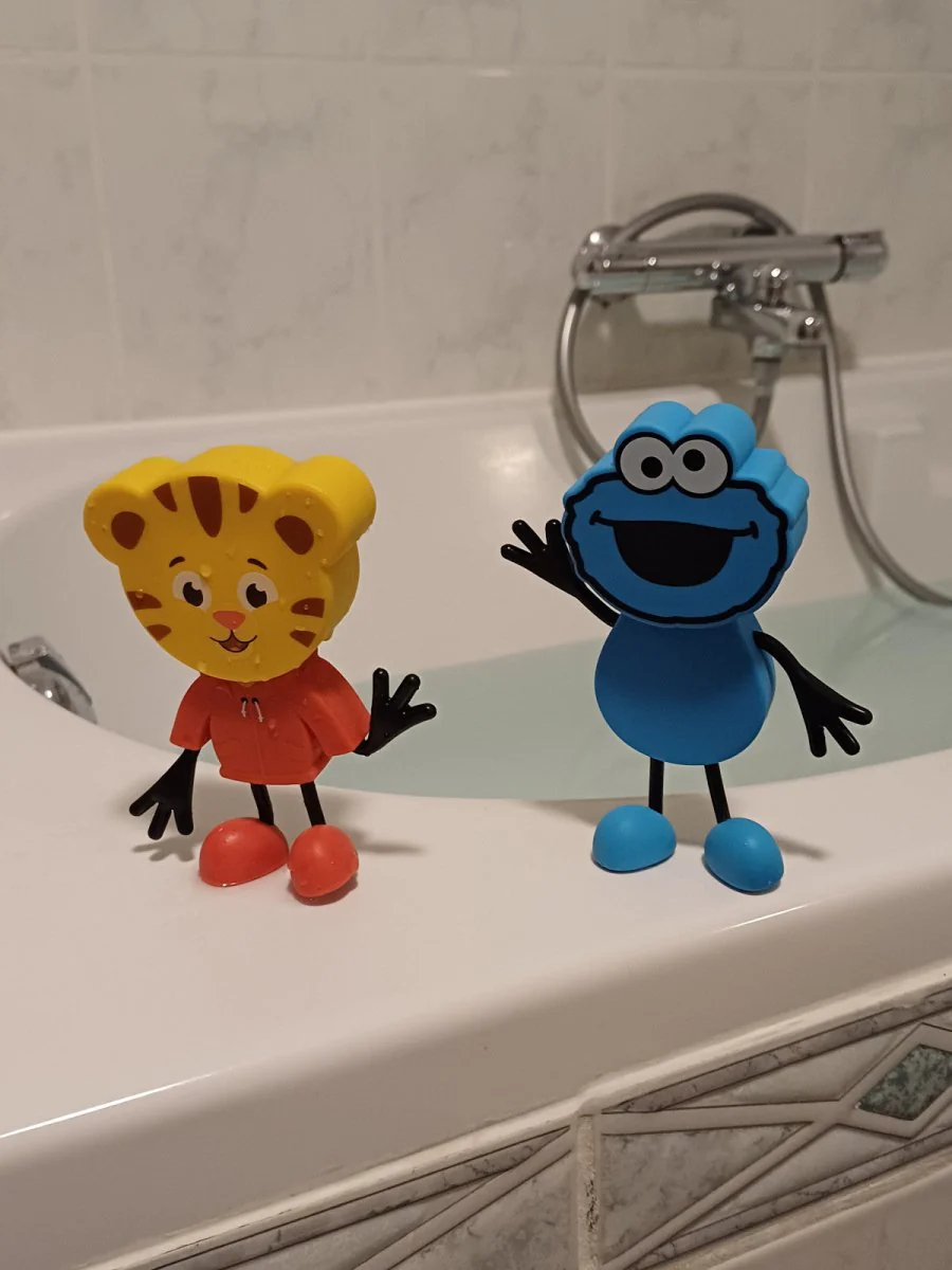 Glo Pals Badspeelgoed Sensorisch Light-Up Poppetje en Cubes Daniel Tiger - Image 5