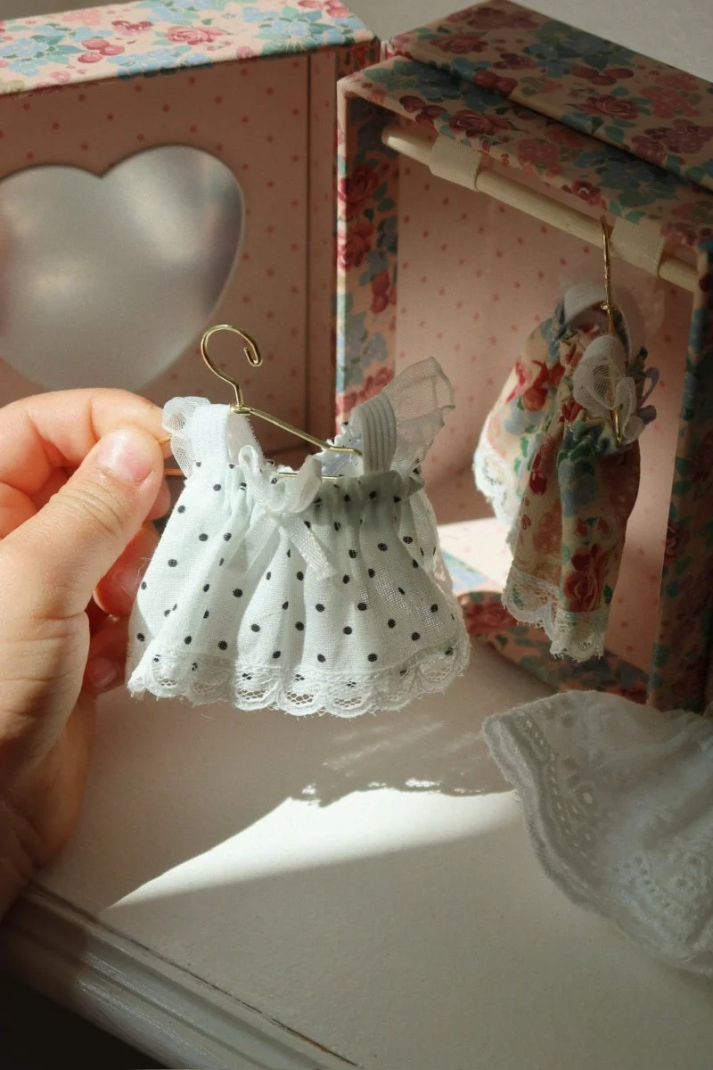 Konges Sløjd Knuffelpop Tiny Teddy Dress Up - Image 3