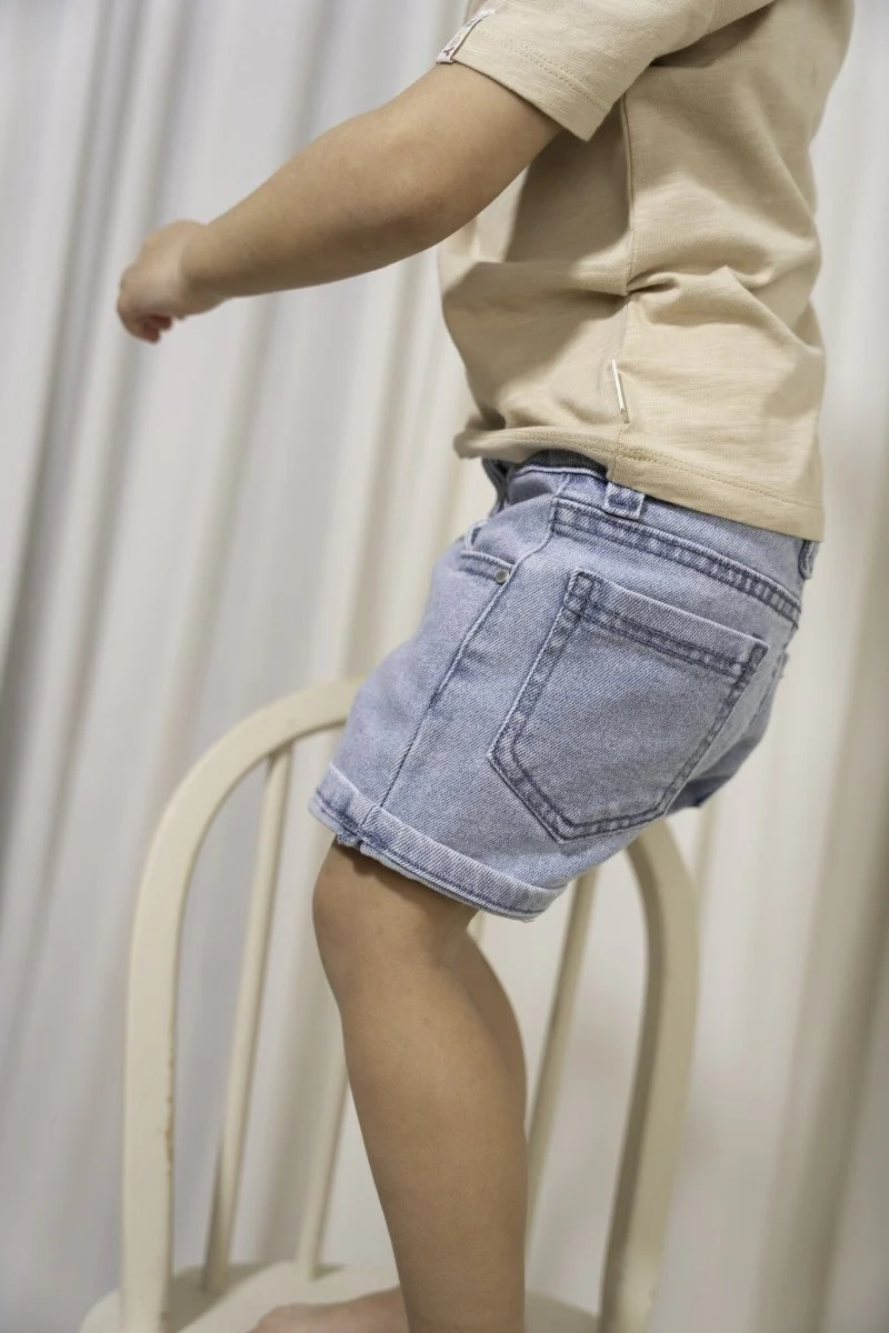 Little Dutch Baby Broekje Kort Denim - Image 4